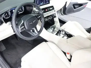 2025 Genesis G70 с пробегом 25 км