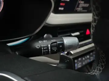 2024 Genesis G70 с пробегом 27 911 км