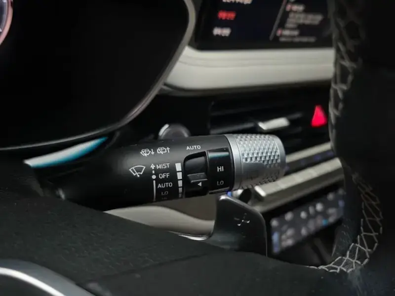 2024 Genesis G70 с пробегом 27 911 км