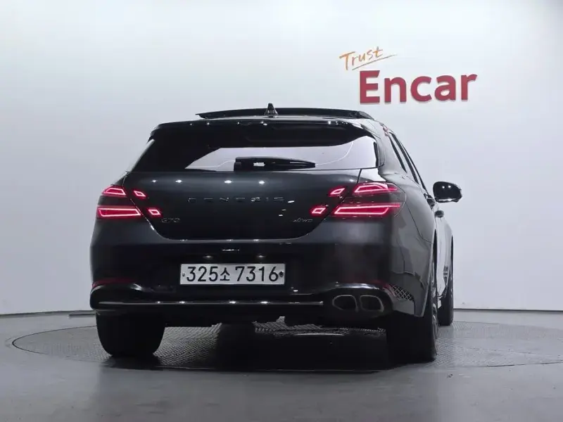 2022 Genesis G70 с пробегом 25 299 км