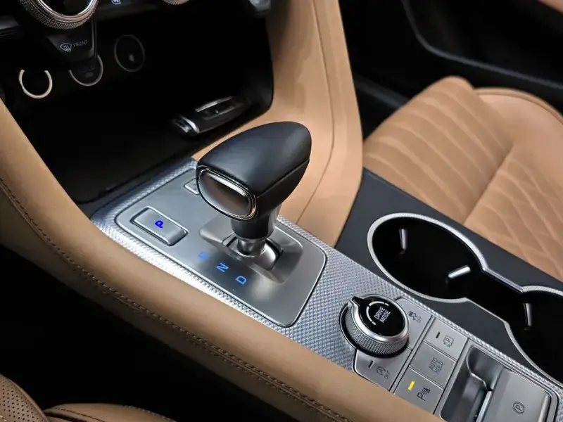 2022 Genesis G70 с пробегом 25 299 км