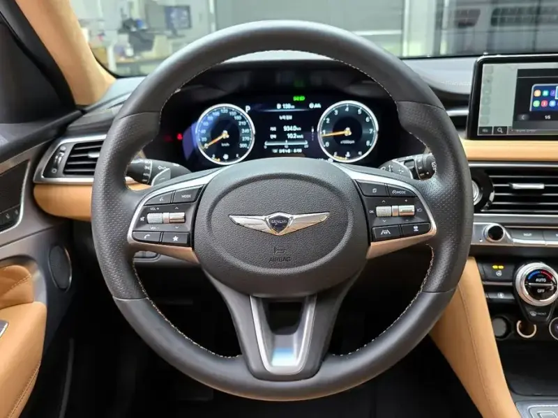 2022 Genesis G70 с пробегом 25 299 км