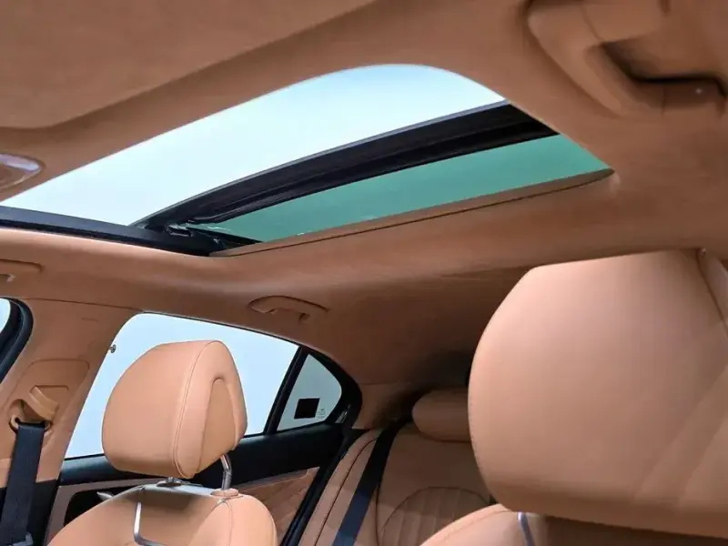2022 Genesis G70 с пробегом 25 299 км