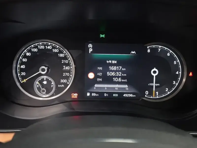2023 Genesis G70 с пробегом 49 296 км