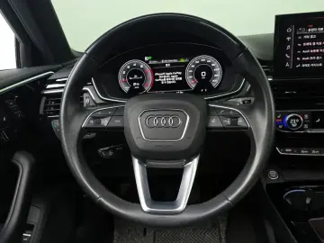 2021 Audi A4 с пробегом 65 469 км
