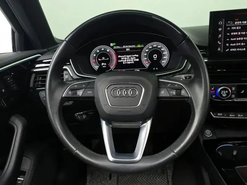 2021 Audi A4 с пробегом 65 469 км