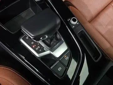 2022 Audi A4 с пробегом 34 944 км