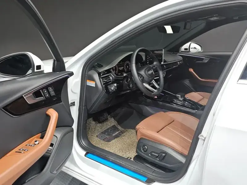 2022 Audi A4 с пробегом 34 944 км