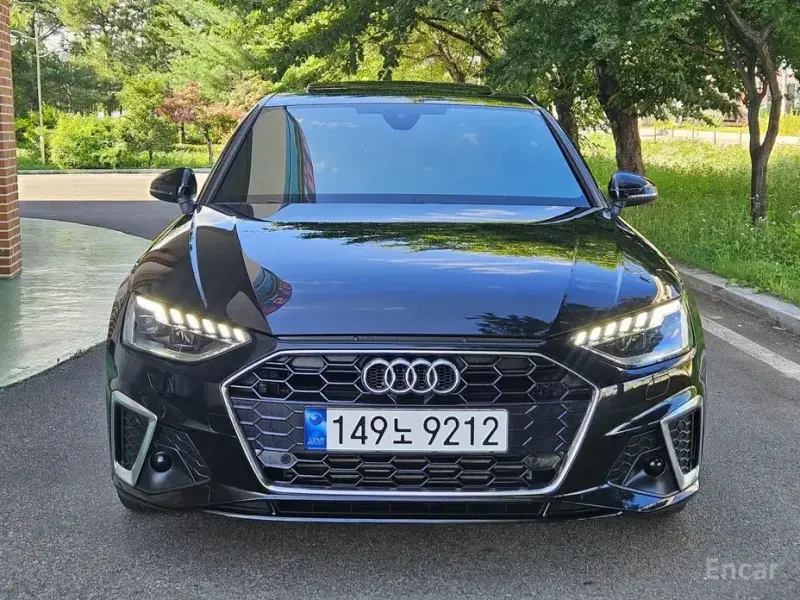 2021 Audi A4 с пробегом 31 446 км