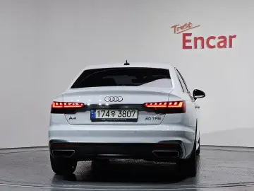 2022 Audi A4 с пробегом 40 780 км