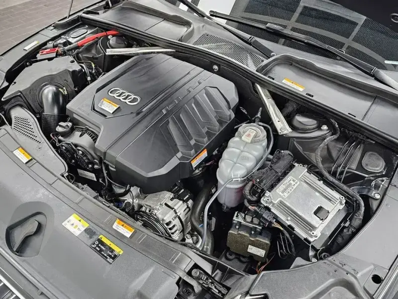 2021 Audi A4 с пробегом 45 646 км