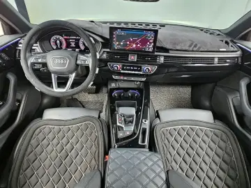 2021 Audi A4 с пробегом 45 646 км