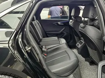 2021 Audi A4 с пробегом 45 646 км