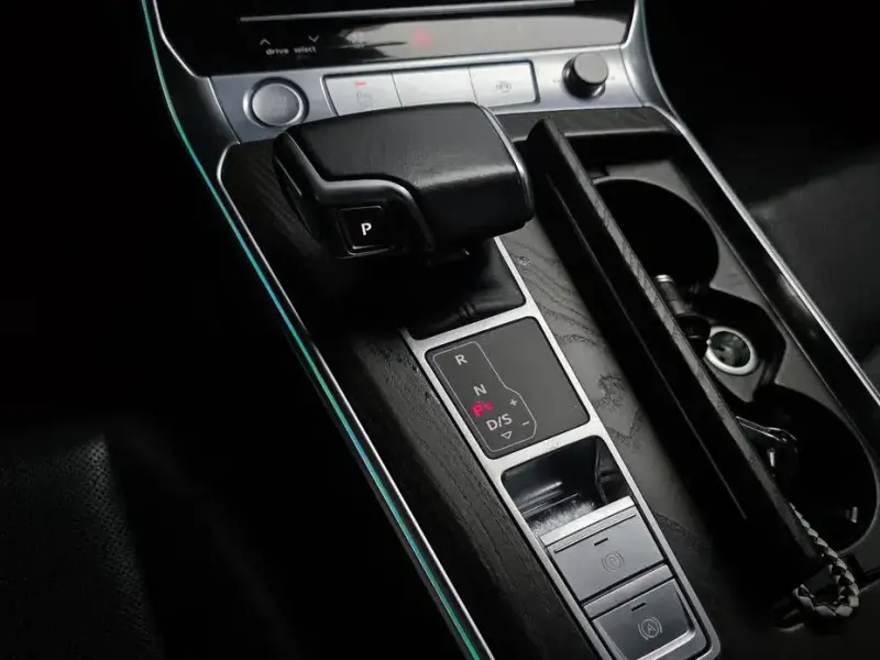 2020 Audi A6 с пробегом 189 659 км