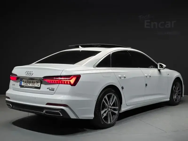 2022 Audi A6 с пробегом 35 396 км