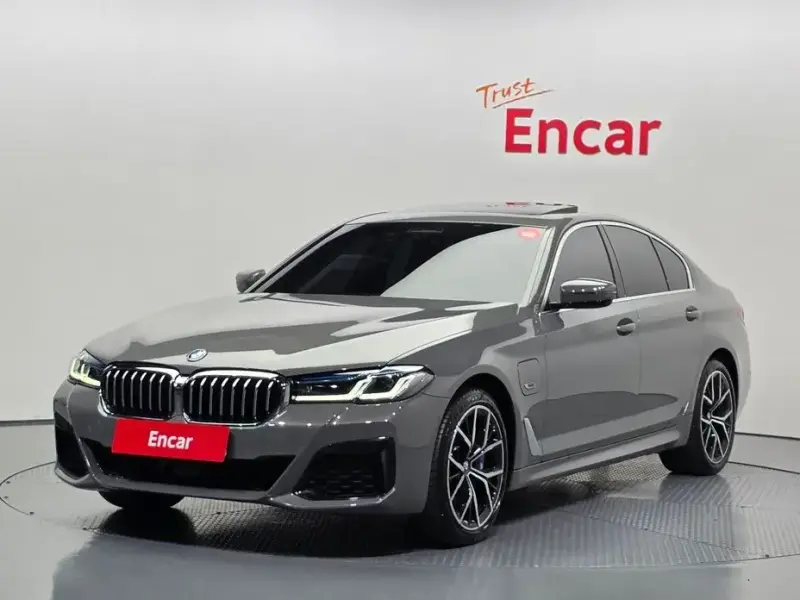 2022 BMW 5 серии с пробегом 29 229 км