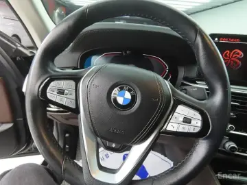 2022 BMW 5 серии с пробегом 44 435 км