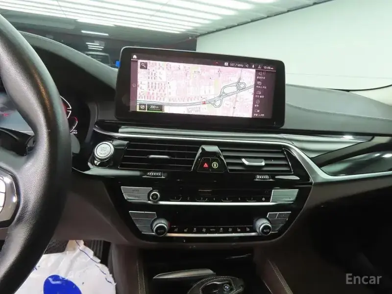 2022 BMW 5 серии с пробегом 44 435 км