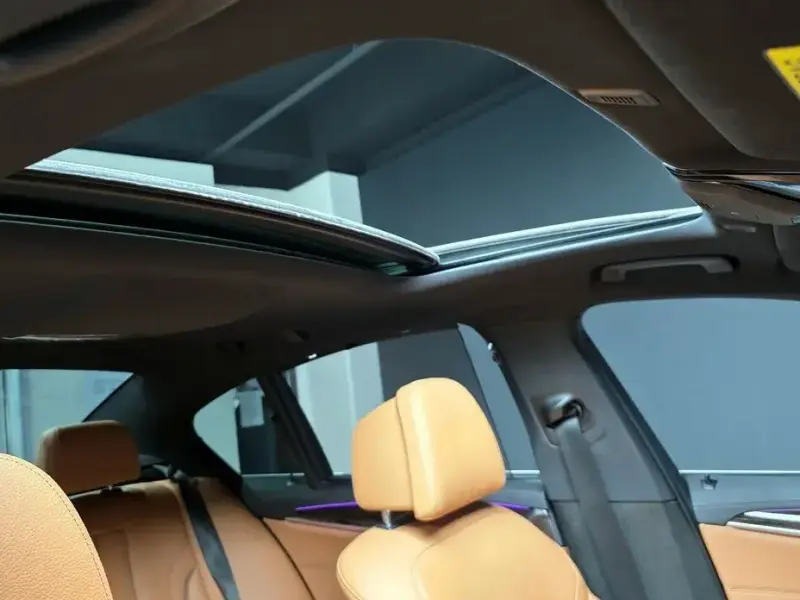 2022 BMW 5 серии с пробегом 65 080 км