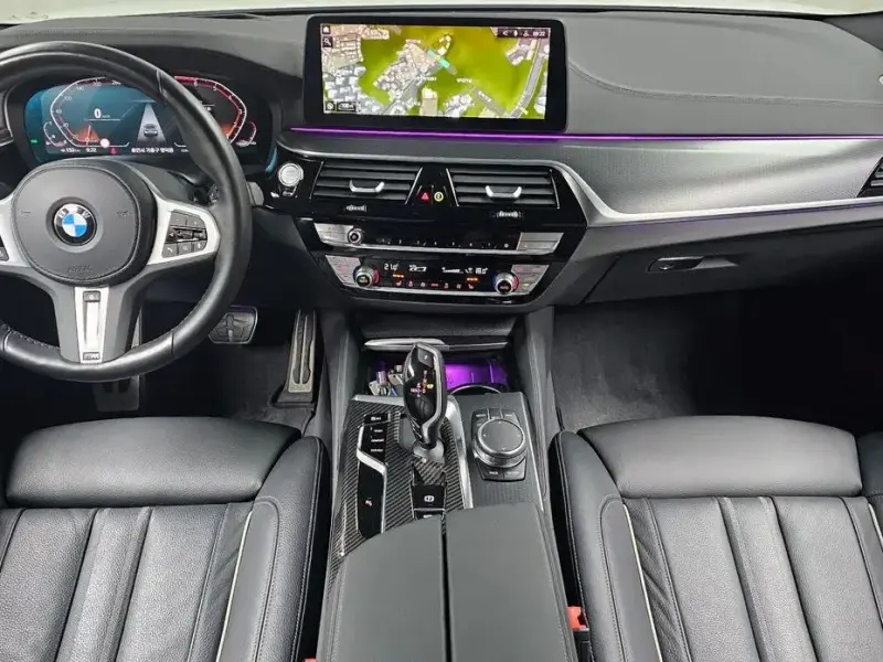 2022 BMW 5 серии с пробегом 29 570 км