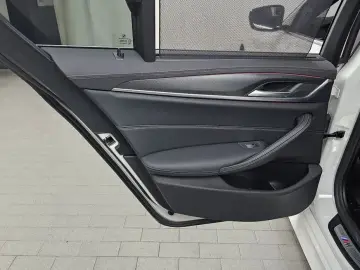 2022 BMW 5 серии с пробегом 29 570 км