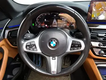 2022 BMW 5 серии с пробегом 75 067 км