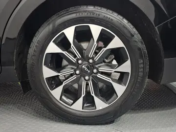 2022 Kia Carnival с пробегом 73 885 км