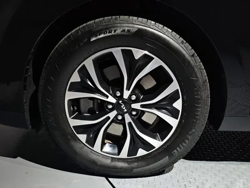 2022 Kia Carnival с пробегом 96 681 км