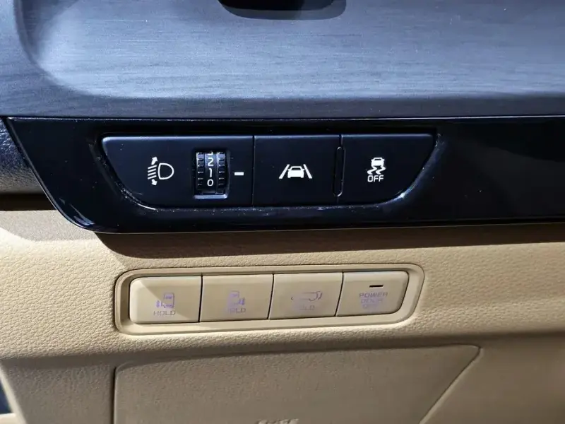 2022 Kia Carnival с пробегом 96 681 км