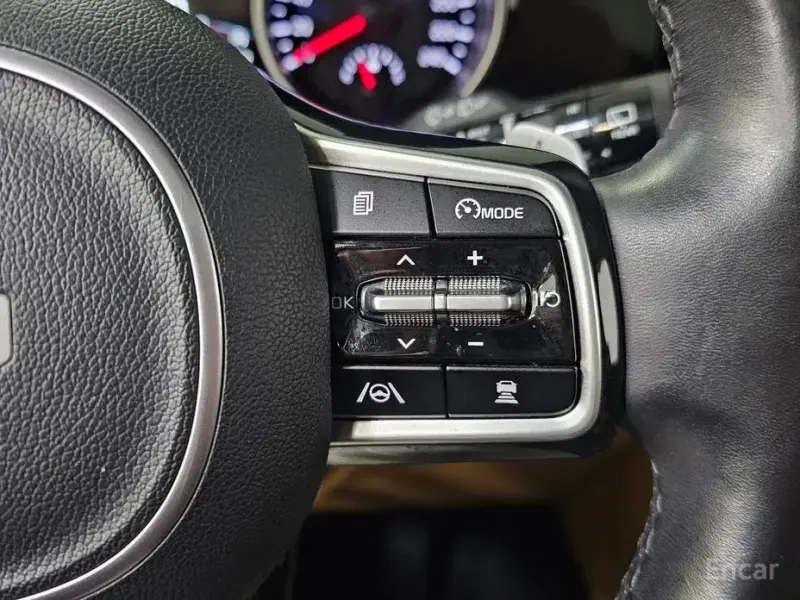 2022 Kia Carnival с пробегом 106 277 км