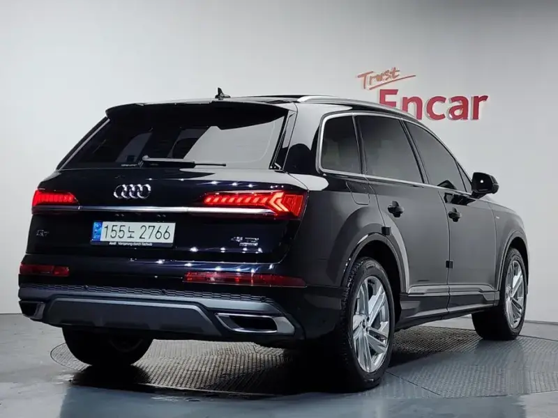 2021 Audi Q7 с пробегом 97 704 км