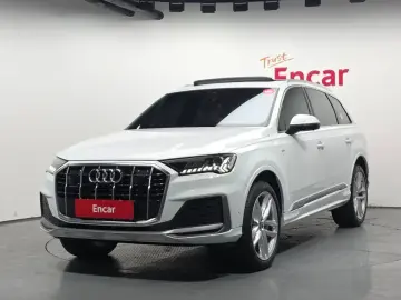 2023 Audi Q7 с пробегом 26 384 км