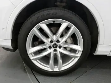 2023 Audi Q7 с пробегом 26 384 км