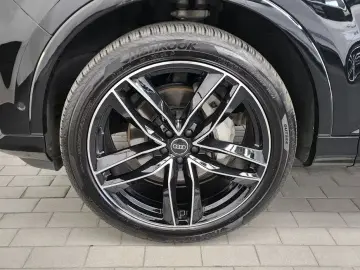 2023 Audi Q7 с пробегом 66 056 км