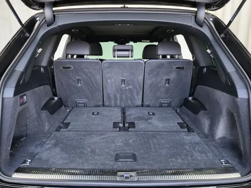2023 Audi Q7 с пробегом 66 056 км