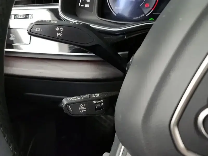 2023 Audi Q7 с пробегом 66 056 км