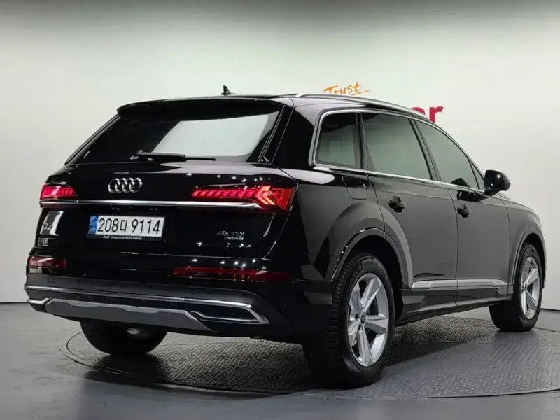 2022 Audi Q7 с пробегом 50 911 км