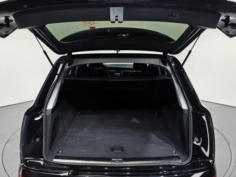 2022 Audi Q7 с пробегом 50 911 км