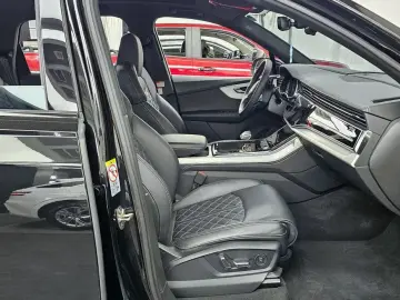 2023 Audi Q7 с пробегом 47 732 км