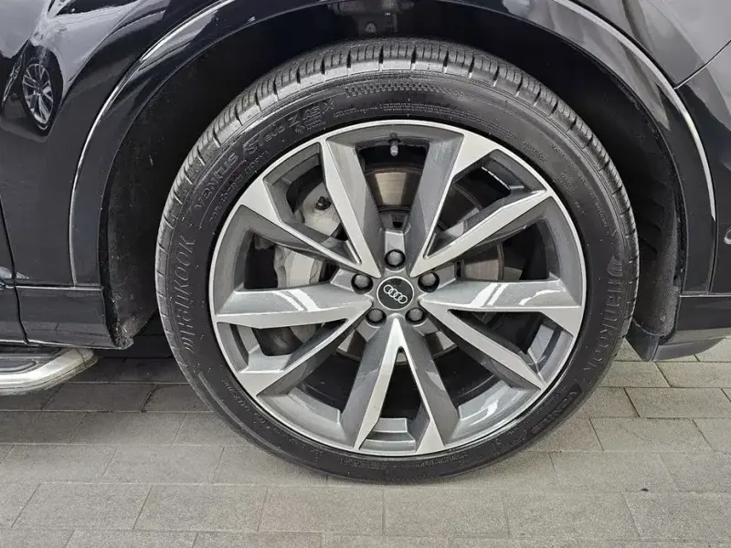 2023 Audi Q7 с пробегом 47 732 км