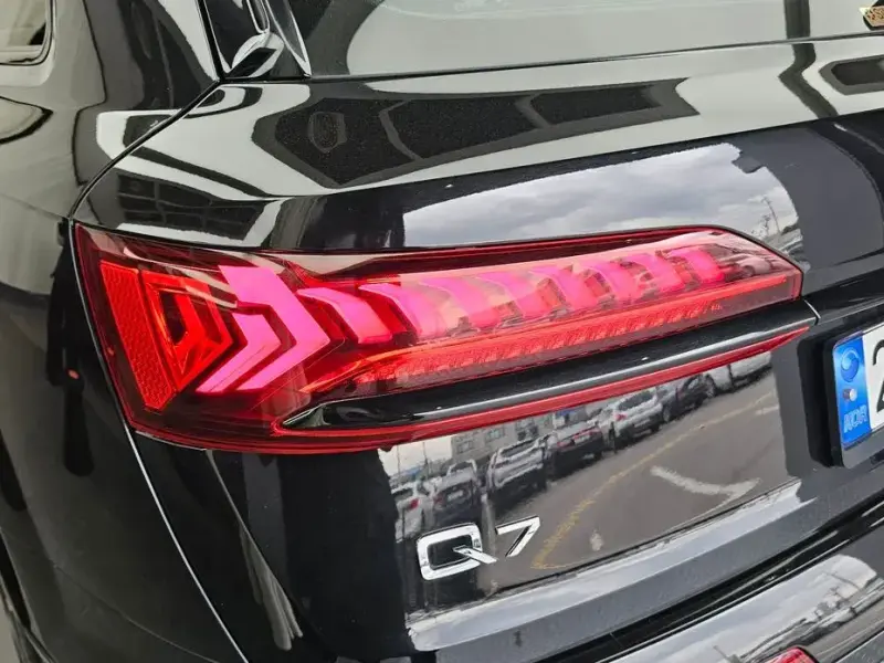 2023 Audi Q7 с пробегом 47 732 км