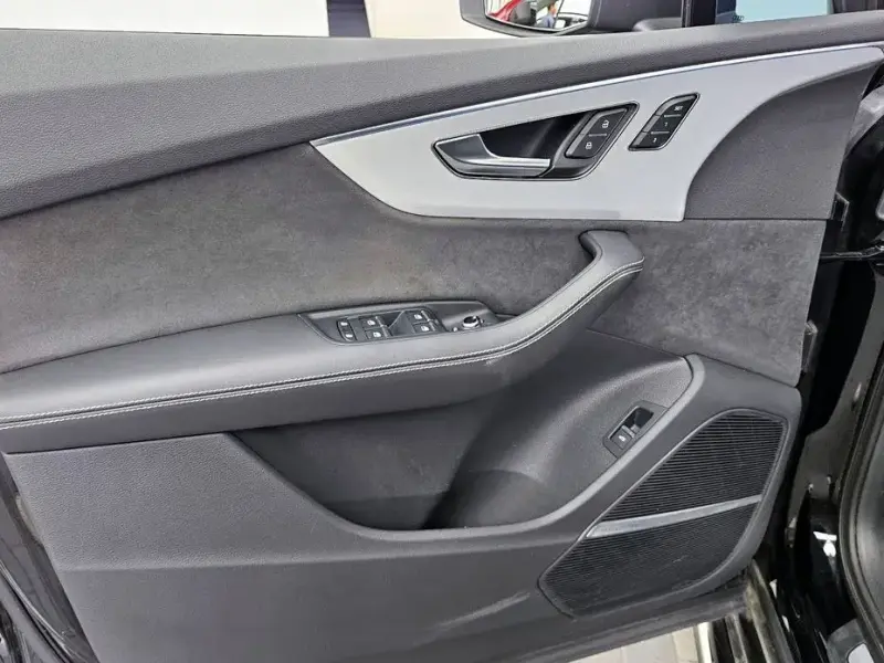 2023 Audi Q7 с пробегом 47 732 км