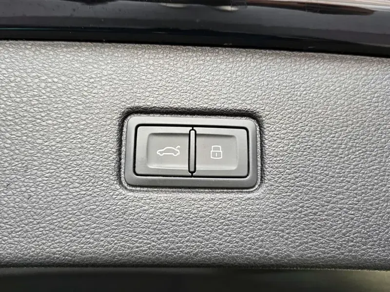 2023 Audi Q7 с пробегом 47 732 км