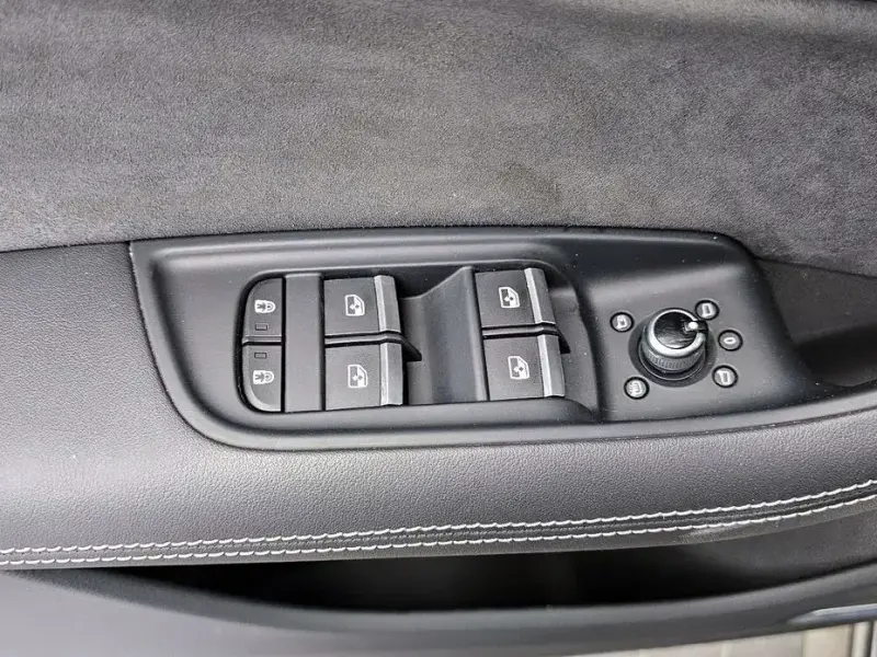 2023 Audi Q7 с пробегом 47 732 км