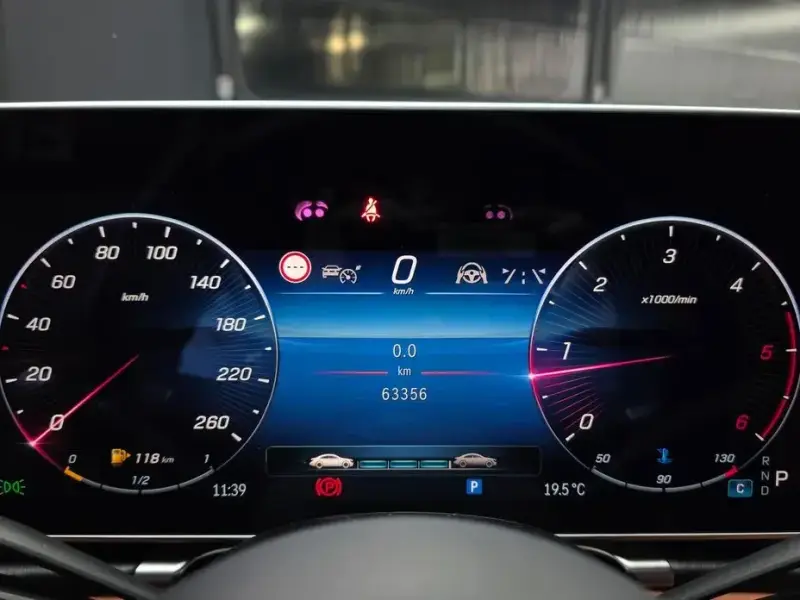 2022 Mercedes-Benz S-Класс с пробегом 63 356 км