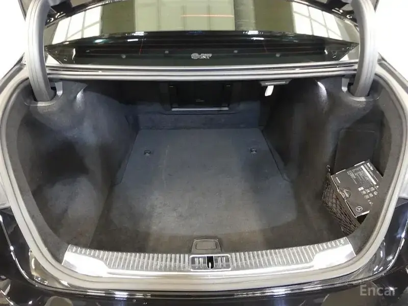 2022 Mercedes-Benz S-Класс с пробегом 31 400 км