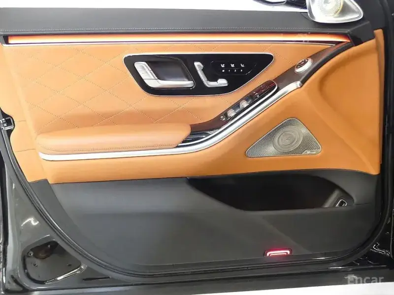 2022 Mercedes-Benz S-Класс с пробегом 31 400 км