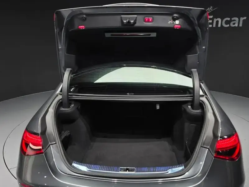 2022 Mercedes-Benz S-Класс с пробегом 63 356 км