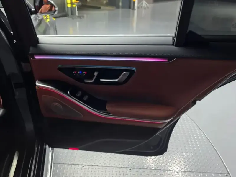 2022 Mercedes-Benz S-Класс с пробегом 63 356 км
