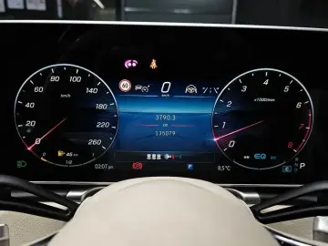 2022 Mercedes-Benz S-Класс с пробегом 135 709 км